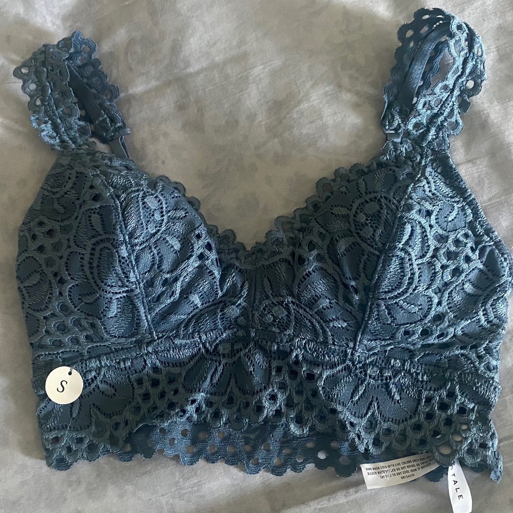 Aeropostale women’s lace stretch bralette size XS
